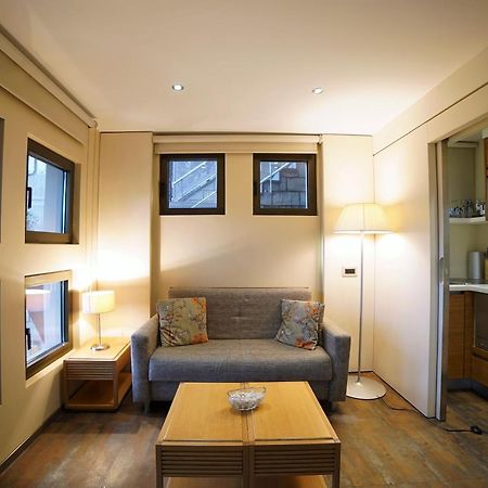 Deris Bosphorus Lodge Apartments Istanbul Exterior photo