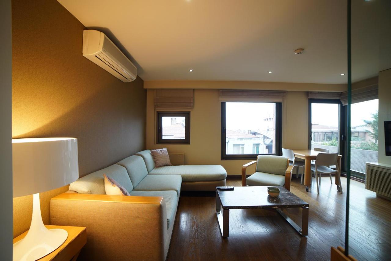 Deris Bosphorus Lodge Apartments Istanbul Exterior photo